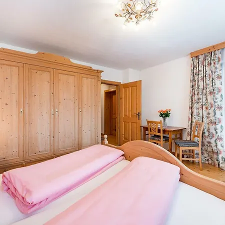 Haus Gasteig Holiday home *